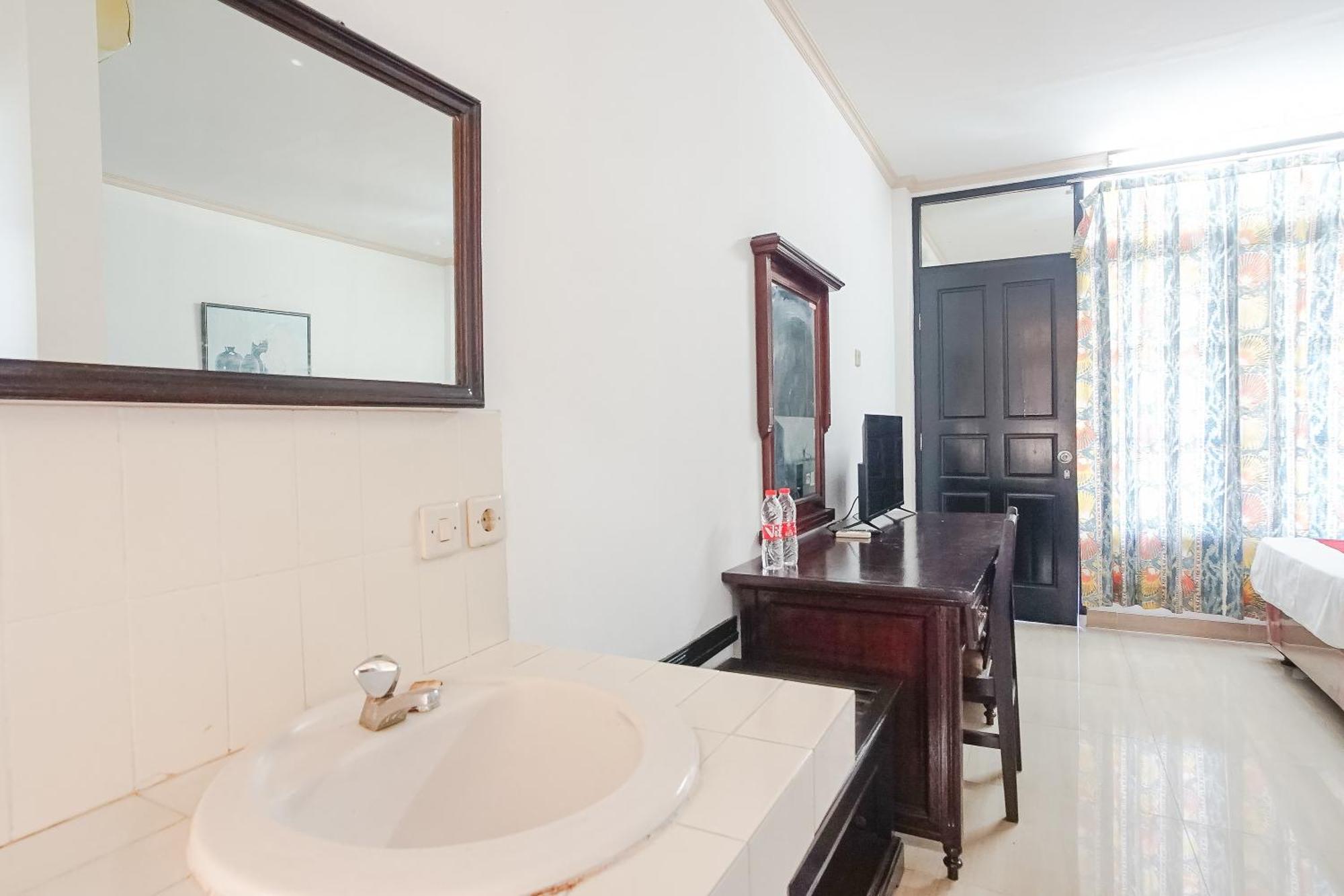 Hotel Oranjje Denpasar Eksteriør bilde